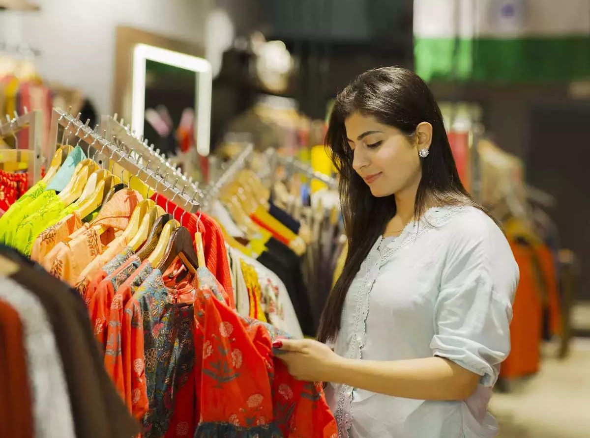 Retailers scale back on deep discounts to boost profits